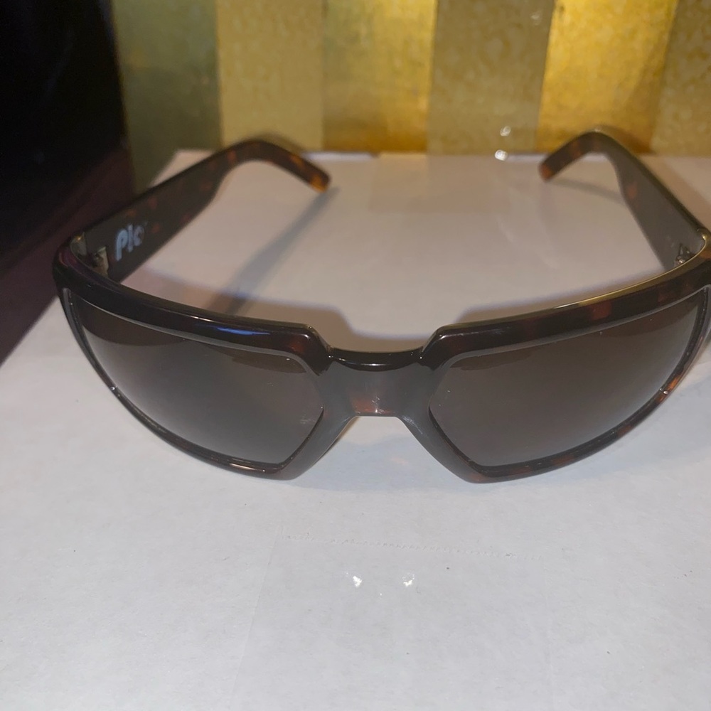 Trendy Tortoiseshell Sunglasses